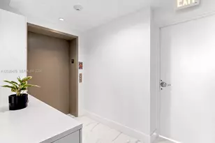 16385 Biscayne Blvd, North Miami Beach, FL 33160 - Photo 5