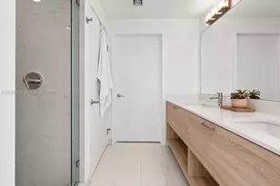 16385 Biscayne Blvd, North Miami Beach, FL 33160 - Photo 13