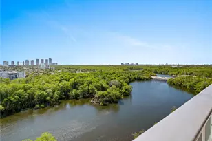 16385 Biscayne Blvd, North Miami Beach, FL 33160 - Photo 23