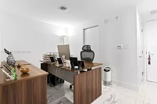 16385 Biscayne Blvd, North Miami Beach, FL 33160 - Photo 19