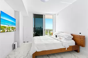 16385 Biscayne Blvd, North Miami Beach, FL 33160 - Photo 11