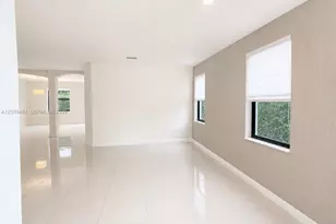 8605 NW 102nd Ct, Doral, FL 33178 - Photo 7