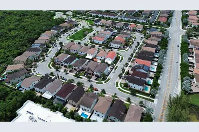 8605 NW 102nd Ct, Doral, FL 33178 - Photo 33