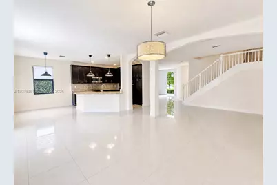 8605 NW 102nd Ct, Doral, FL 33178 - Photo 9