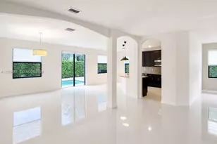 8605 NW 102nd Ct, Doral, FL 33178 - Photo 11