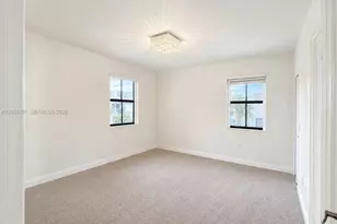 8605 NW 102nd Ct, Doral, FL 33178 - Photo 17