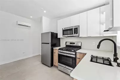 3040 NW 93rd St, Miami, FL 33147 - Photo 7