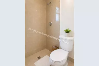 223 NW 12th St #4, Miami, FL 33136 - Photo 7