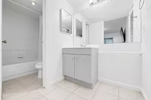 3rd Ct 20135, Miami, FL 33179 - Photo 19