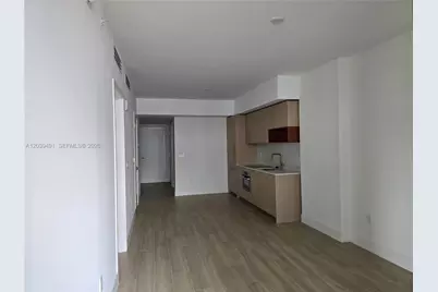 90 NE 32nd St #305, Miami, FL 33137 - Photo 5