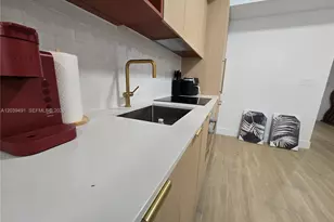 90 NE 32nd St, Miami, FL 33137 - Photo 9