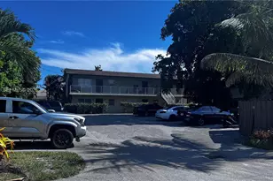 1522 NE 34th Ct, Oakland Park, FL 33334 - Photo 21