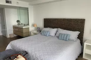 100 Bayview Dr, Sunny Isles Beach, FL 33160 - Photo 7