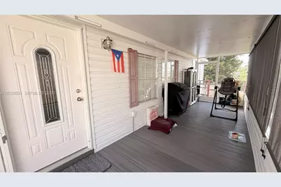 8631 SW 18th Pl, Davie, FL 33324 - Photo 3