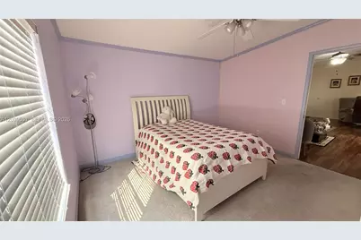 8631 SW 18th Pl, Davie, FL 33324 - Photo 17