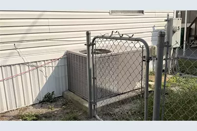 8631 SW 18th Pl, Davie, FL 33324 - Photo 23