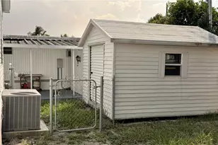 8631 SW 18th Pl, Davie, FL 33324 - Photo 21