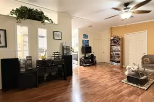 8631 SW 18th Pl, Davie, FL 33324 - Photo 3