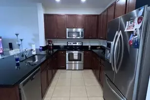 954 SW 147th Ave, Pembroke Pines, FL 33027 - Photo 7