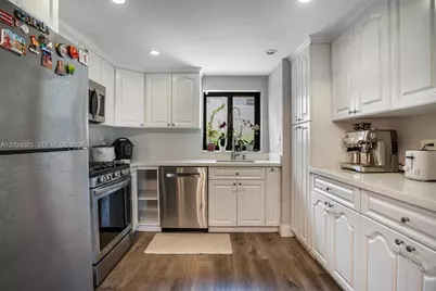 7108 SW 112th Pl, Miami, FL 33173 - Photo 15