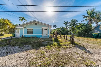 4504 Oakley St #B, Port Charlotte, FL 33980 - Photo 3