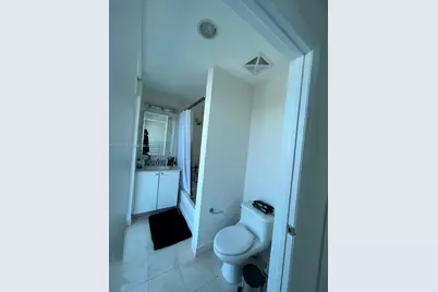 60 SW 13th St #2819, Miami, FL 33130 - Photo 5