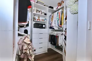 1000 Island Blvd, Aventura, FL 33160 - Photo 21