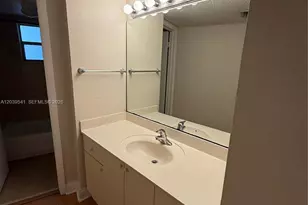 4205 N University Dr, Sunrise, FL 33351 - Photo 15