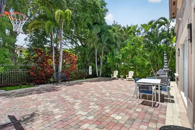 4907 Cypress Way, Coconut Creek, FL 33073 - Photo 7