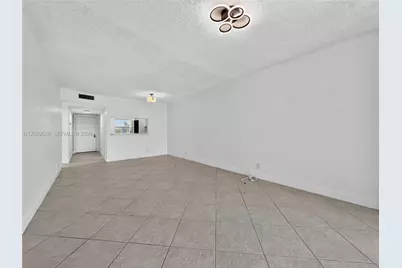 11358 Taft St #11358, Pembroke Pines, FL 33026 - Photo 15