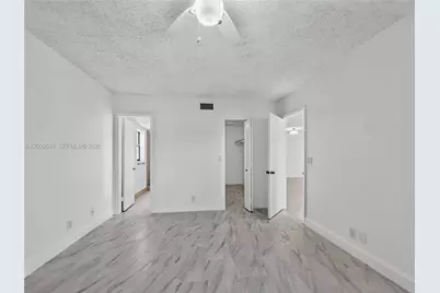 11358 Taft St #11358, Pembroke Pines, FL 33026 - Photo 17