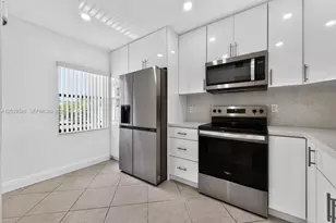 11358 Taft St, Pembroke Pines, FL 33026 - Photo 5