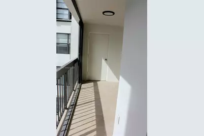 2333 Brickell Ave #1004, Miami, FL 33129 - Photo 21