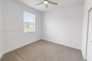 654 SE Lk Fls St, Port Saint Lucie, FL 34984 - Photo 13