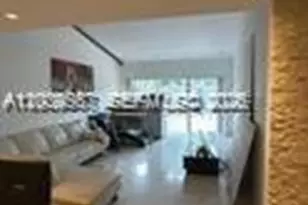 546 NE 199th Ln, Miami, FL 33179 - Photo 9