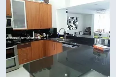 546 NE 199th Ln #4W, Miami, FL 33179 - Photo 5
