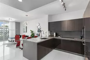 1080 Brickell Ave, Miami, FL 33131 - Photo 13
