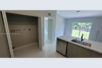 10250 SW 173rd Ter, Miami, FL 33157 - Photo 11