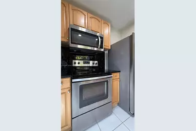 1380 SW 20th St #1380, Miami, FL 33145 - Photo 5