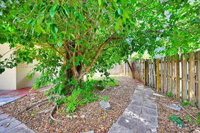 [Address not provided], North Miami Beach, FL 33162 - Photo 7