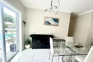 7021 Scott St, Hollywood, FL 33024 - Photo 9