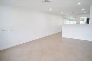 323 Northlake Dr, North Palm Beach, FL 33408 - Photo 5