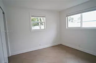 323 Northlake Dr, North Palm Beach, FL 33408 - Photo 11