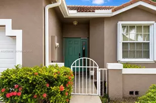 8090 S Aragon Blvd, Sunrise, FL 33322 - Photo 3