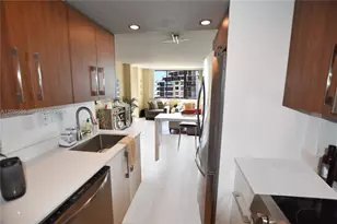 540 Brickell Key Dr, Miami, FL 33131 - Photo 9