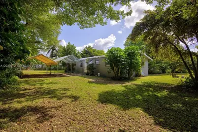 26155 SW 193rd Ave, Homestead, FL 33031 - Photo 5
