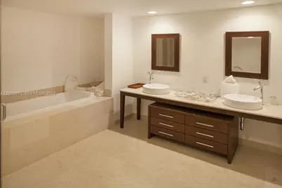 465 Brickell Ave #4703, Miami, FL 33131 - Photo 5