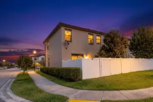 11064 W 33rd Way, Hialeah, FL 33018 - Photo 3