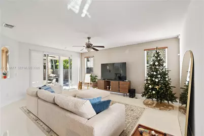 11558 NW 84th  St, Doral, FL 33178 - Photo 13