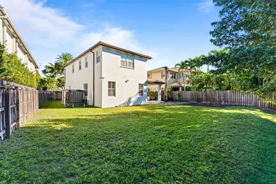 11558 NW 84th  St, Doral, FL 33178 - Photo 27
